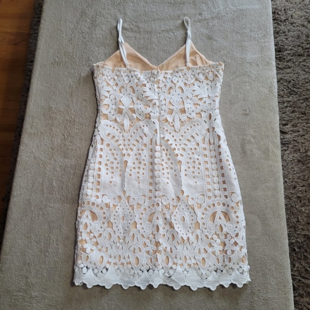 Lulus Perfect Love White and Nude Lace Mini Dress size medium - Picture 7 of 13